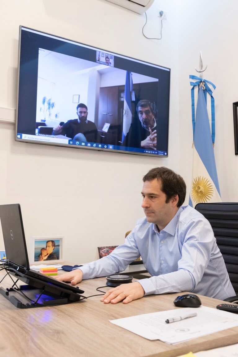 Luque videoconferencia por Parque Tecnológico