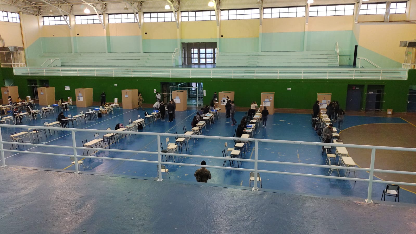 votación en gimnasio 3